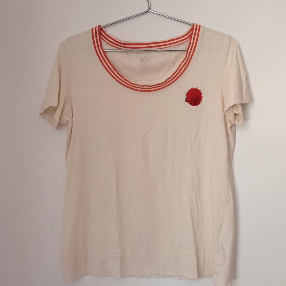 Tory Burch T shirt with Hedgehog logo!